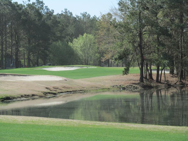 Myrtle Beach Golf Course Review: Meadowlands Golf Club