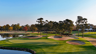 River Club 18 Approach