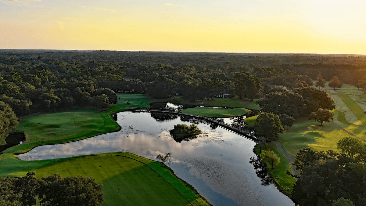 Challenge and Charm: A Golfer’s Guide to Willbrook
